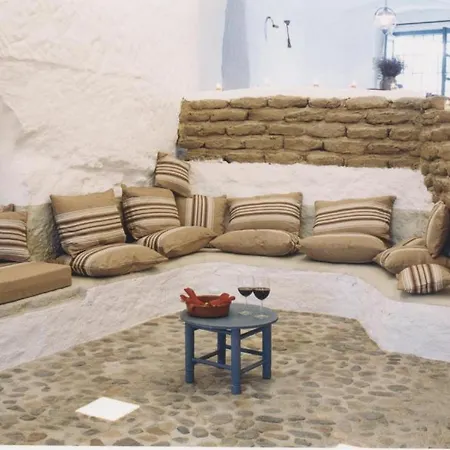 Cuevas Alcobas Baza